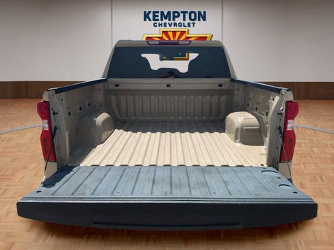 Used 2022 Chevrolet Silverado 1500 Custom Trail Boss AWD/4WD image 19