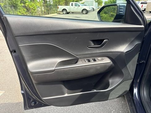 Used 2025 Hyundai Kona SEL FWD image 16