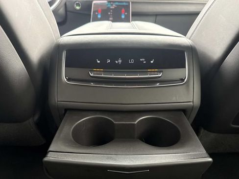 Certified 2026 Cadillac Escalade ESV Platinum Sport AWD/4WD image 35