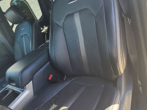 Used 2022 Ford F350 Platinum AWD/4WD image 16
