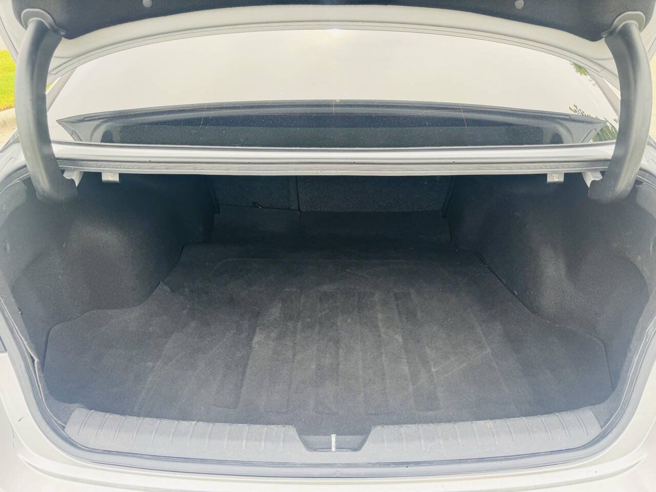 Used 2018 Kia Optima LX FWD image 7