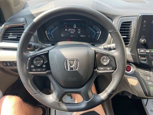 Used 2020 Honda Odyssey Touring image 16