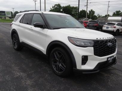 Used 2025 Ford Explorer ST