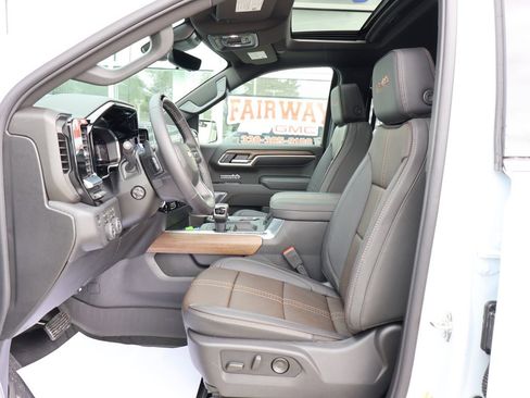 New 2026 Chevrolet Silverado 1500 High Country AWD/4WD image 15