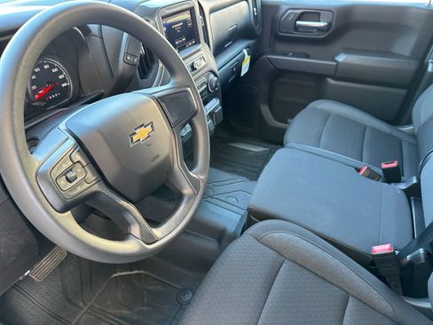 New 2026 Chevrolet Silverado 1500 Custom w/ LPO, Dark Essentials Package AWD/4WD image 9