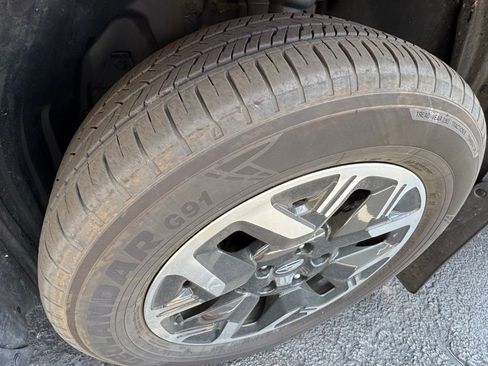 Used 2025 Subaru Forester Premium w/ Convenience Package #1 image 13