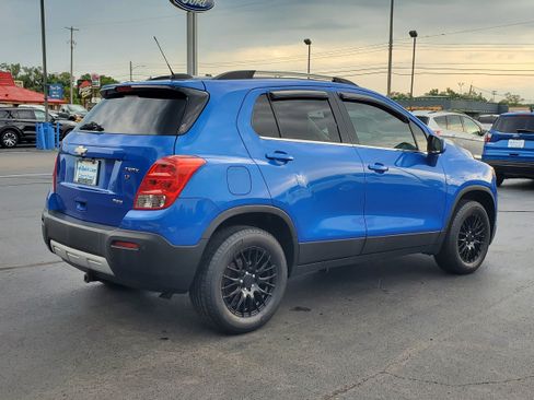 Used 2016 Chevrolet Trax LT w/ LT Convenience Package AWD/4WD image 4