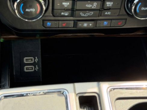 Used 2020 Ford F150 Lariat AWD/4WD image 18