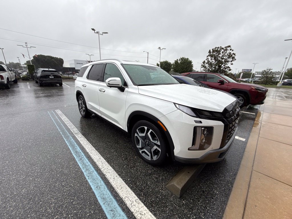 Used 2024 Hyundai Palisade Limited AWD/4WD image 5