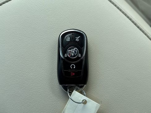 Used 2024 Buick Enclave Avenir image 45