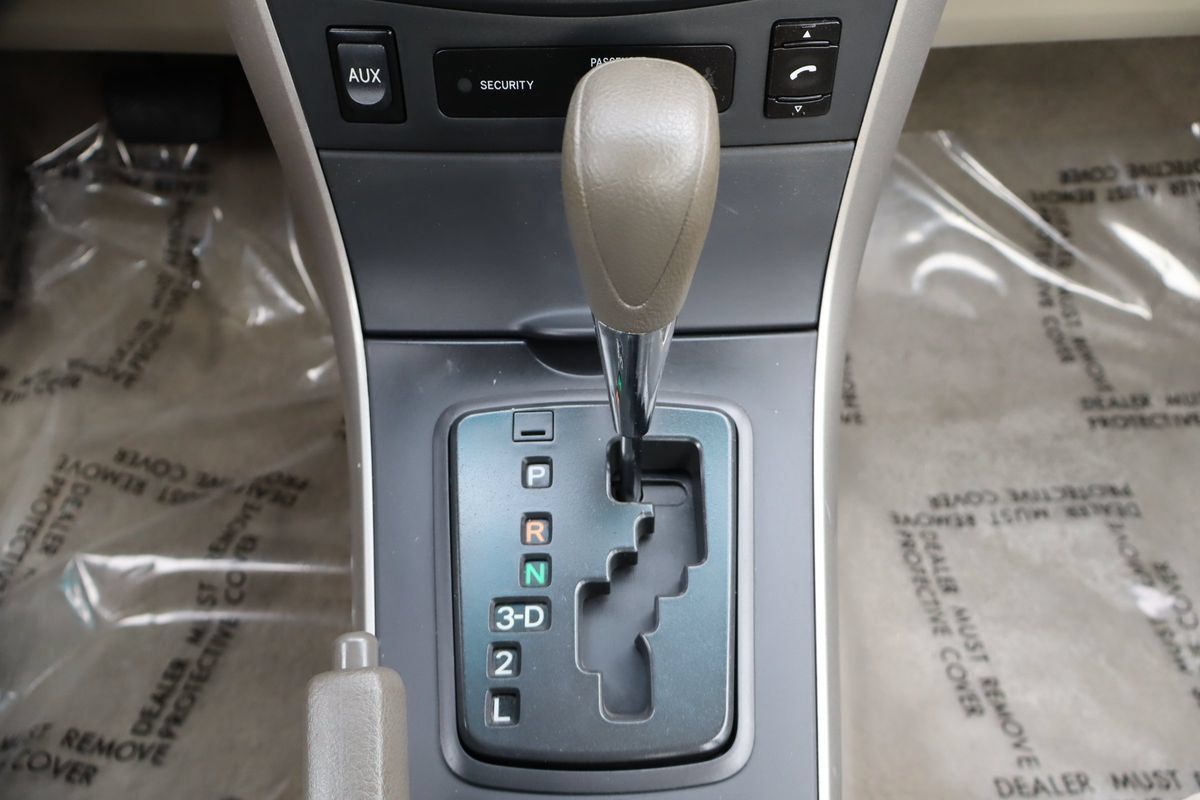Used 2009 Toyota Corolla FWD image 33