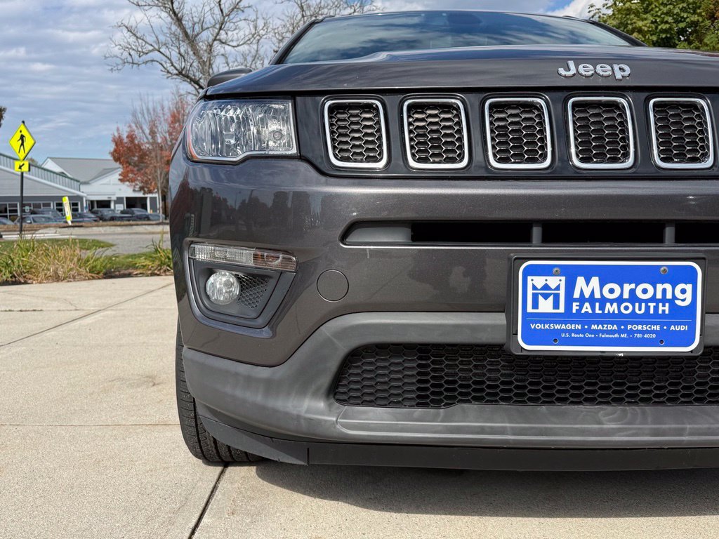 Used 2019 Jeep Compass Latitude w/ Cold Weather Group AWD/4WD image 5