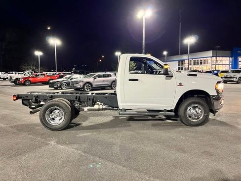 New 2024 RAM 3500 Tradesman image 5