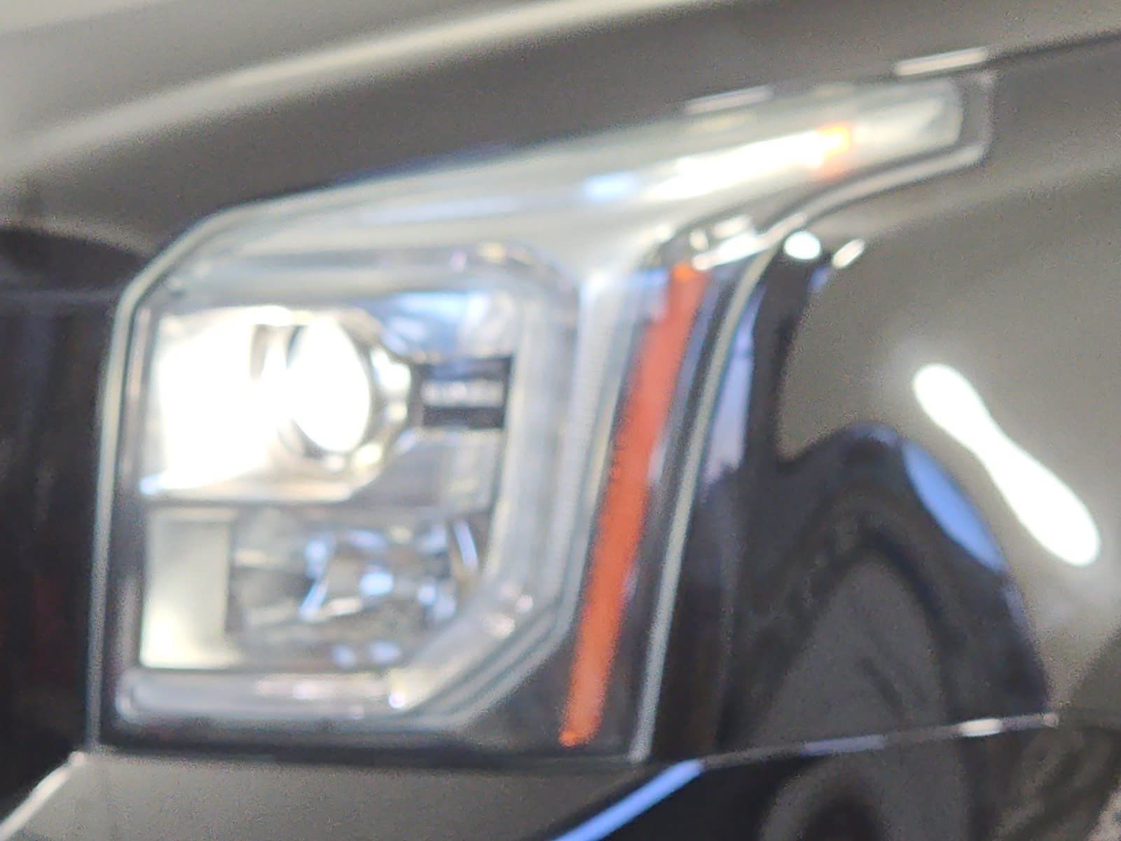 Used 2016 GMC Yukon Denali w/ Open Road Package AWD/4WD image 27