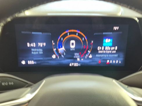 Used 2025 Chevrolet Traverse LT w/ Midnight/Sport Edition FWD image 17