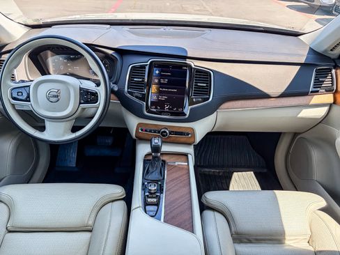 Used 2020 Volvo XC90 T6 Inscription w/ Protection Package Premier AWD/4WD image 11