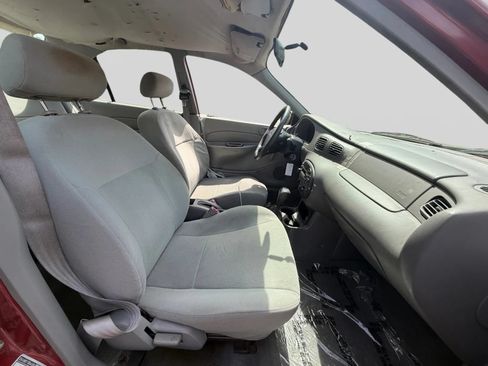 Used 2002 Ford Escort Sedan FWD image 15