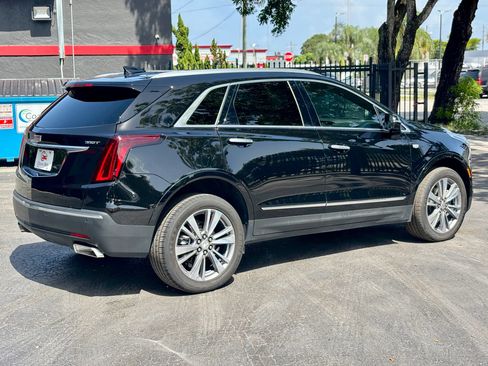Used 2025 Cadillac XT5 Luxury FWD image 6