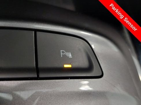 Used 2024 Chevrolet Malibu LT FWD image 17