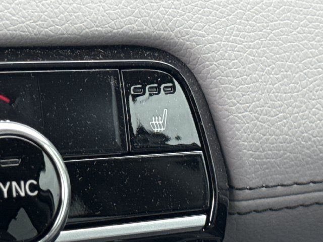 New 2025 Honda Pilot Touring image 32