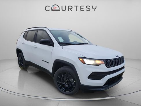 New 2026 Jeep Compass Latitude w/ Quick Order Package 29K image 5