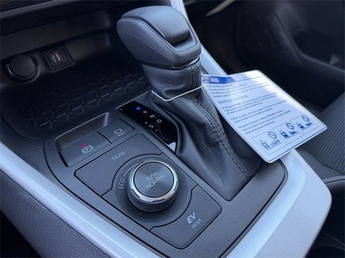 New 2025 Toyota RAV4 LE image 18