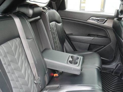 Used 2024 Kia Sportage X-Pro AWD/4WD image 16