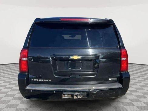 Used 2018 Chevrolet Suburban Premier image 4