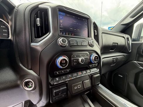 Used 2020 GMC Sierra 2500 AT4 w/ Technology Package AWD/4WD image 21