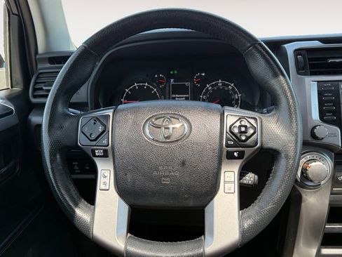 Used 2022 Toyota 4Runner SR5 Premium w/ Moonroof Package AWD/4WD image 16