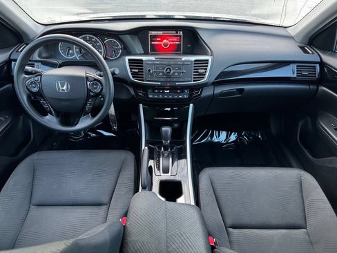 Used 2016 Honda Accord LX image 13