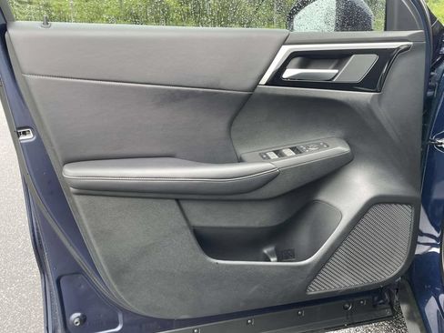 Used 2025 Mitsubishi Outlander SE AWD/4WD image 5