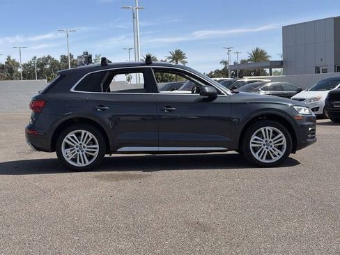 Used 2018 Audi Q5 Prestige w/ Prestige Package image 6