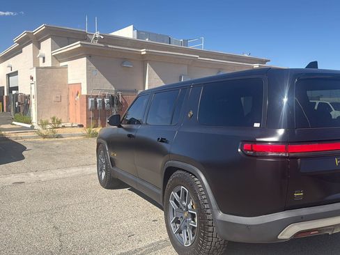 Used 2023 Rivian R1S Adventure Quad AWD/4WD image 8
