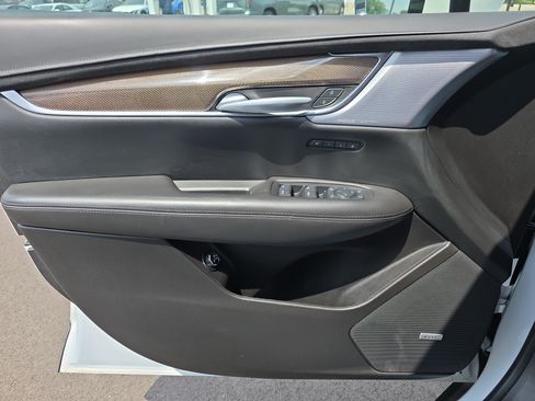 Used 2024 Cadillac XT5 Premium Luxury w/ Platinum Package AWD/4WD image 17