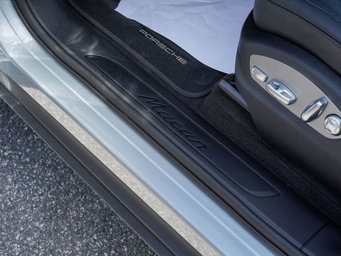 Certified 2026 Porsche Macan image 23