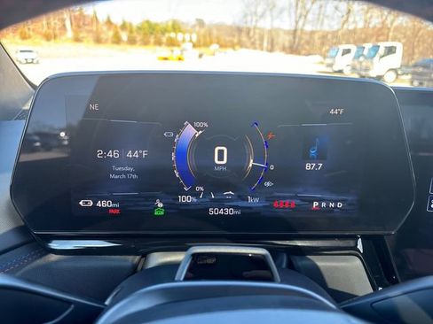 Certified 2025 Chevrolet Silverado EV RST AWD/4WD image 18