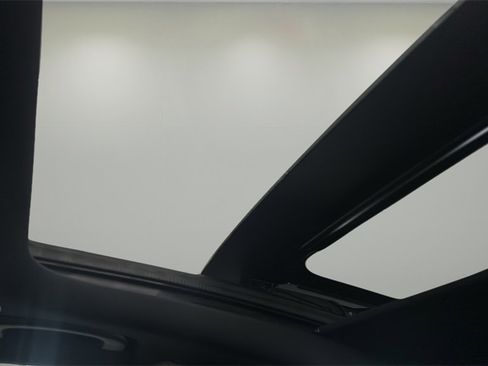 New 2025 Alfa Romeo Giulia Base w/ Driving Assist Package image 17