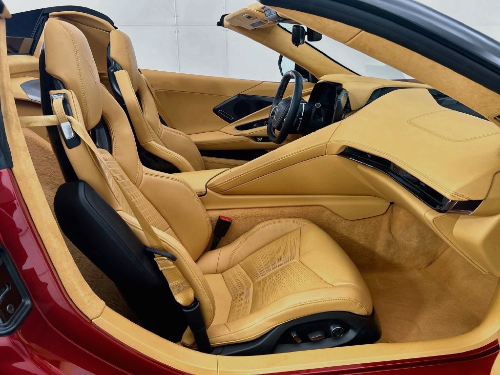 Used 2023 Chevrolet Corvette Stingray Premium Conv w/ Z51 Performance Package RWD image 17
