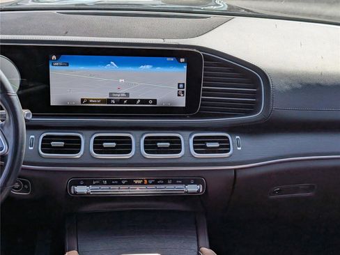 Used 2021 Mercedes-Benz GLS 450 4MATIC image 19