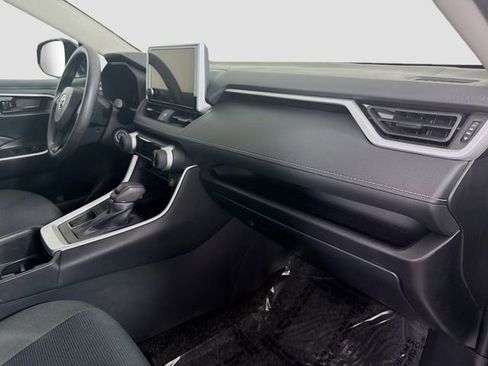 Certified 2025 Toyota RAV4 LE image 27