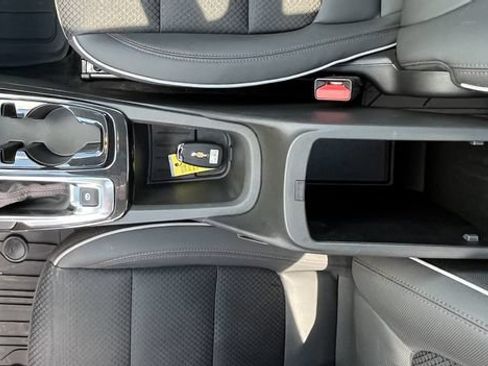 Certified 2023 Chevrolet TrailBlazer RS w/ Sun and Liftgate Package AWD/4WD image 15