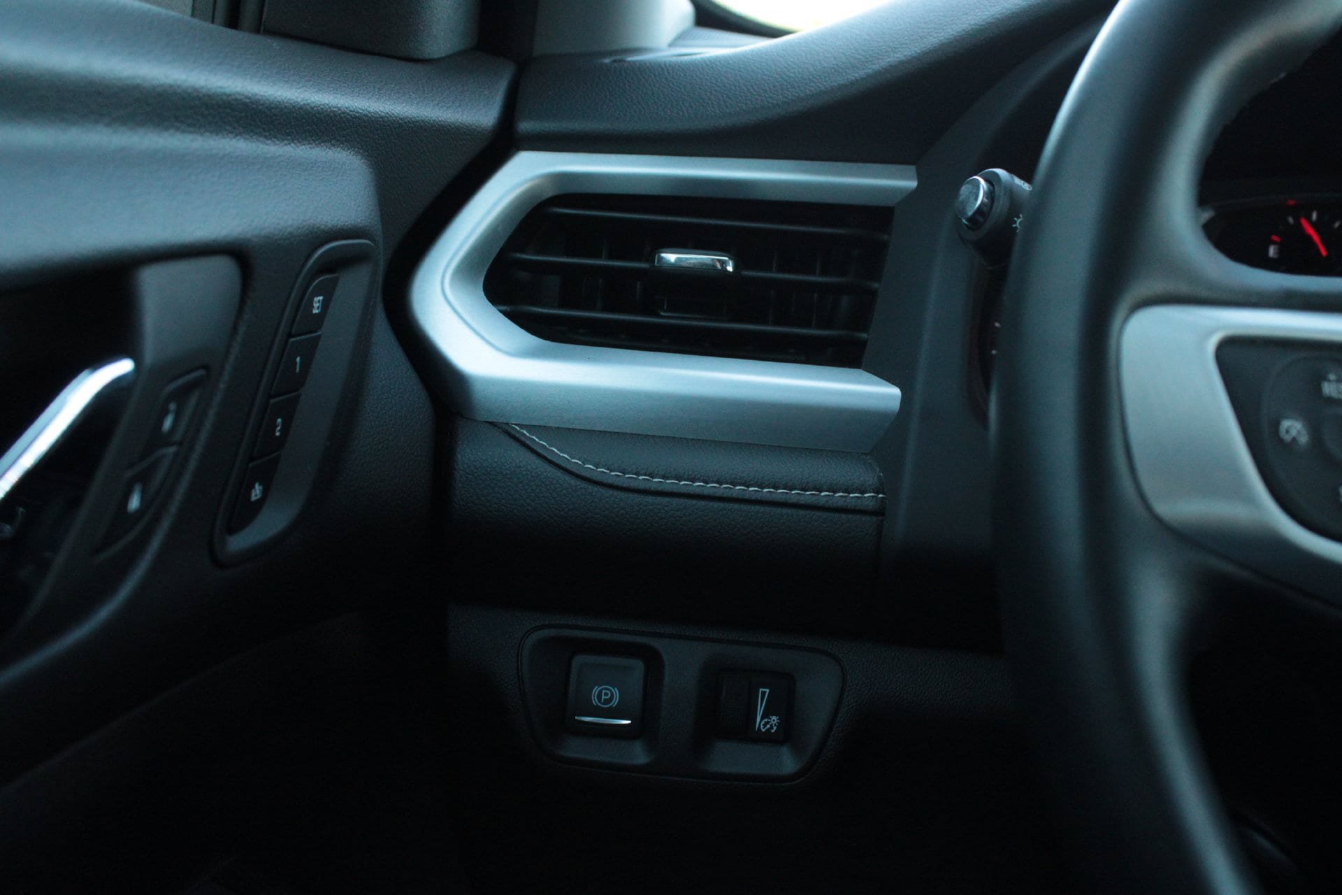 Used 2023 GMC Acadia SLT w/ Preferred Package AWD/4WD image 34