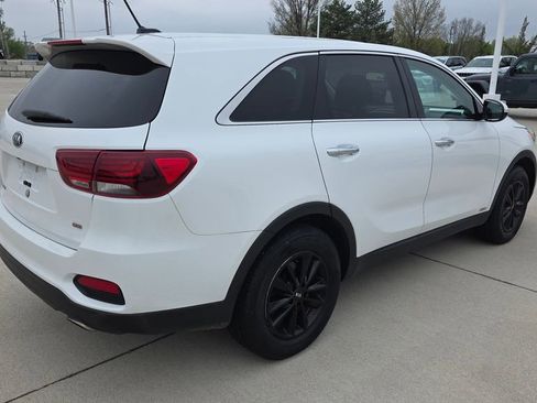 Used 2019 Kia Sorento AWD image 5