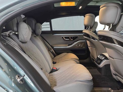 Certified 2025 Mercedes-Benz S 580 S 580 image 12