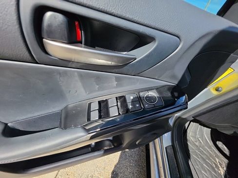Used 2025 Lexus IS 350 F Sport RWD image 14