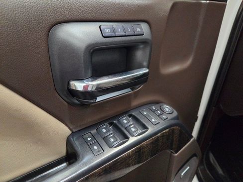 Used 2015 GMC Sierra 3500 Denali w/ Duramax Plus Package AWD/4WD image 28
