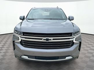Used 2021 Chevrolet Suburban LT w/ Luxury Package RWD video 2