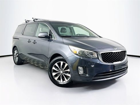 Used 2017 Kia Sedona SX image 1