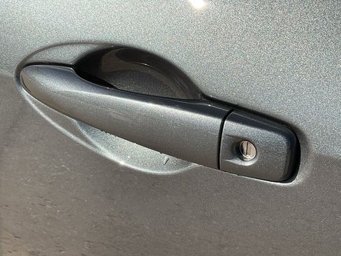 New 2025 Nissan Versa SV image 9